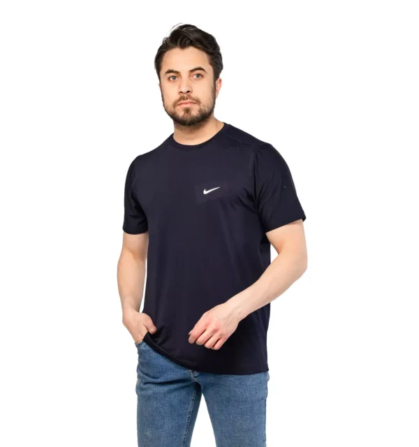تیشرت ورزشی Nike یقه گرد مردانه ساده